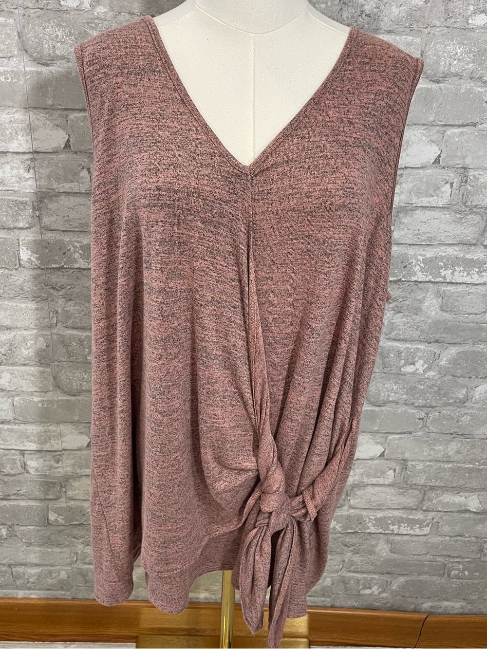 Cupio Dusty Rose V-Neck Knot Side Tank